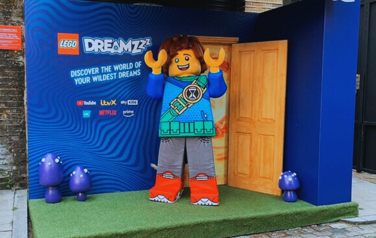 A lifesized model of a lego minifigure